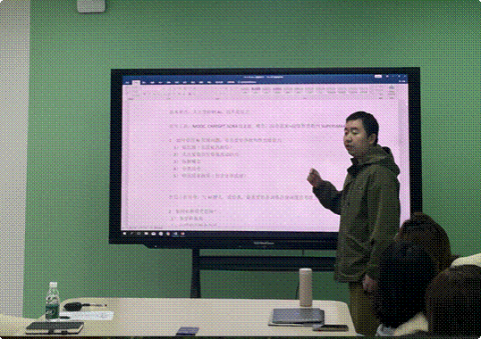 QQ_1761876252063